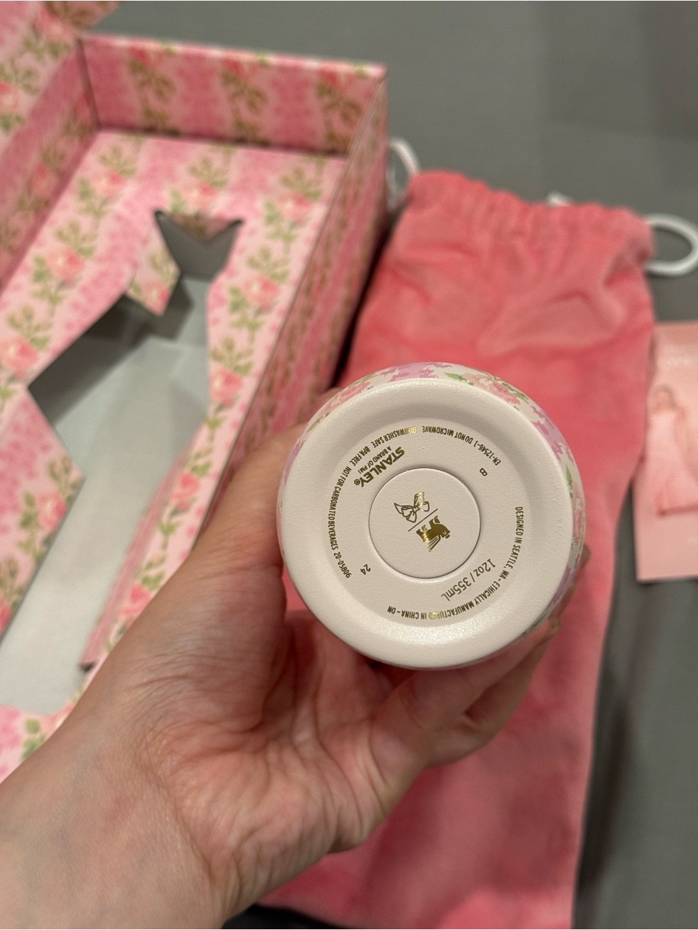 The Stanley x Loveshackfancy All day slim bottle Blooming Heirloom 16oz - Picture 3 of 7